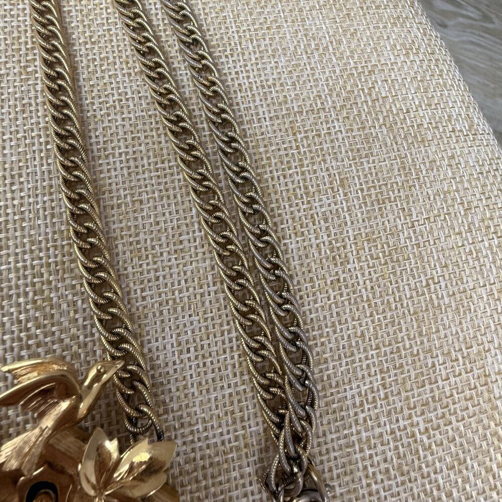 1960s Crown Trifari Gold Plate Cuckoo Clock Watch Necklace - Picture 14 of 16